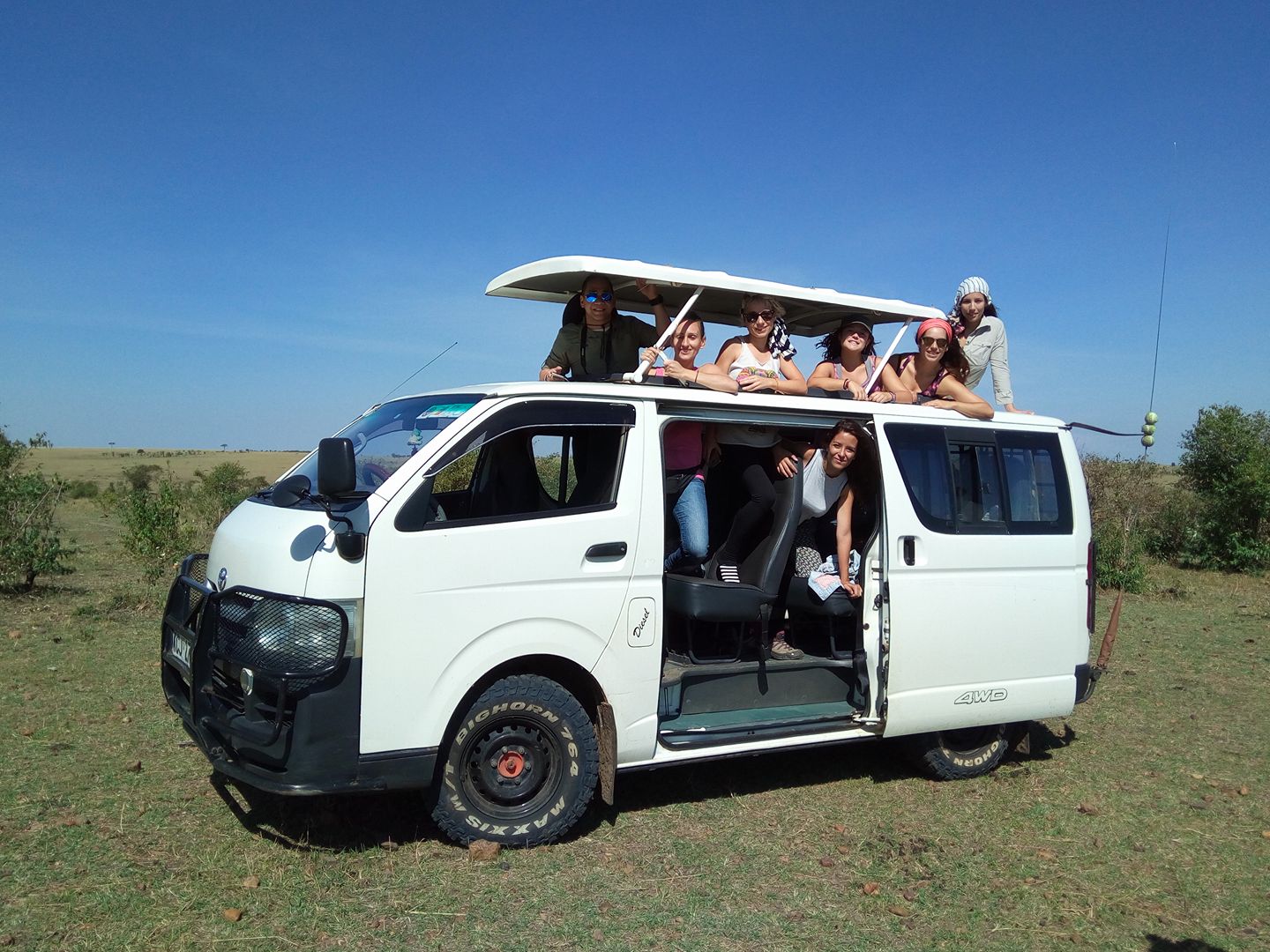 Aanika Karibu Safaris